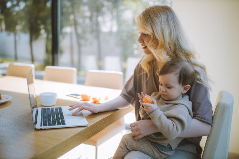 How to Reduce Anxiety and Depression as a Working Mom